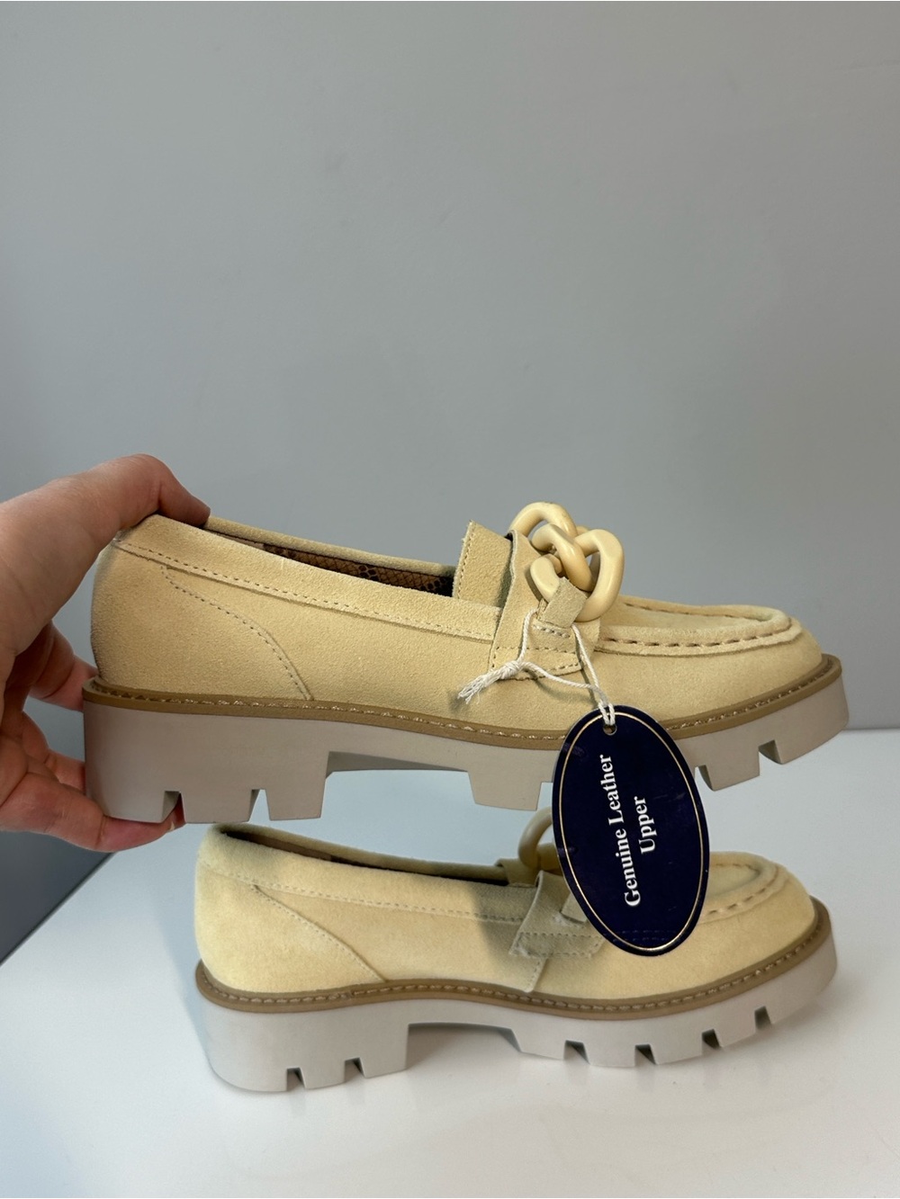 White Mountain Goodie Loafer Size 6.5 Buttercream Suede Butter Yellow - Picture 14 of 15